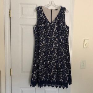 Roz and Ali woman’s dress